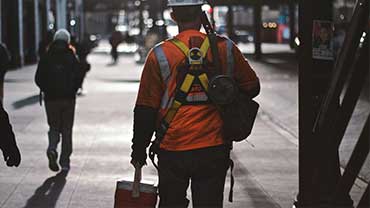 Thi công bảng biển hiệu quảng cáo đẹp giá rẻ