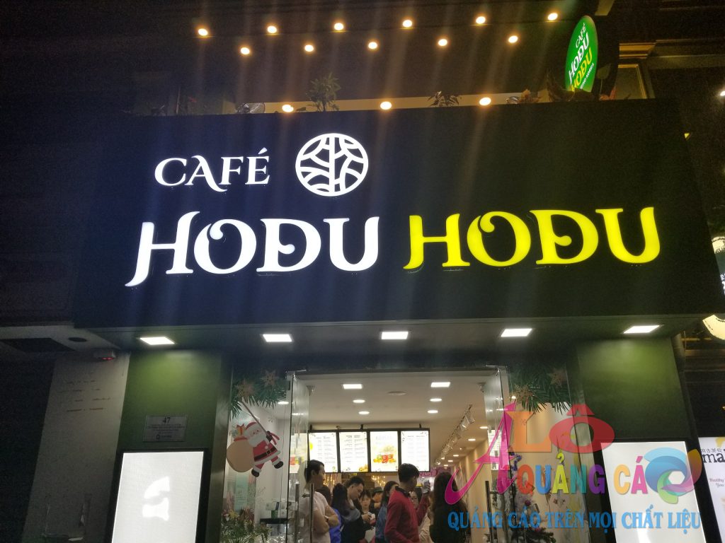 Làm bảng hiệu alu chữ nổi mica led Hodu Cafe Quận 1