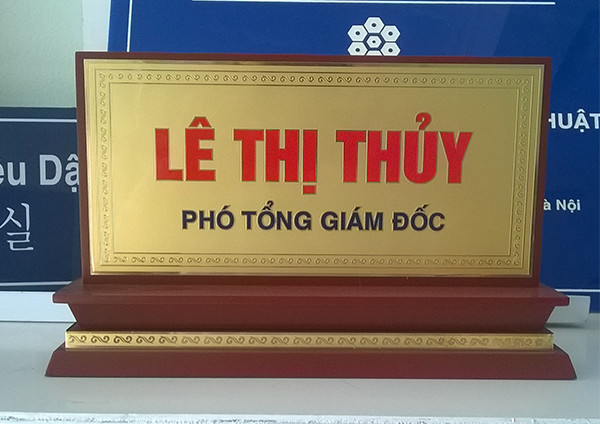 Làm biển chức danh TP HCM